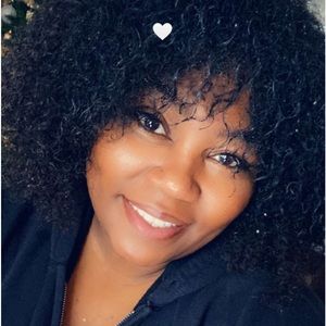 Meet your Posher, Deanna